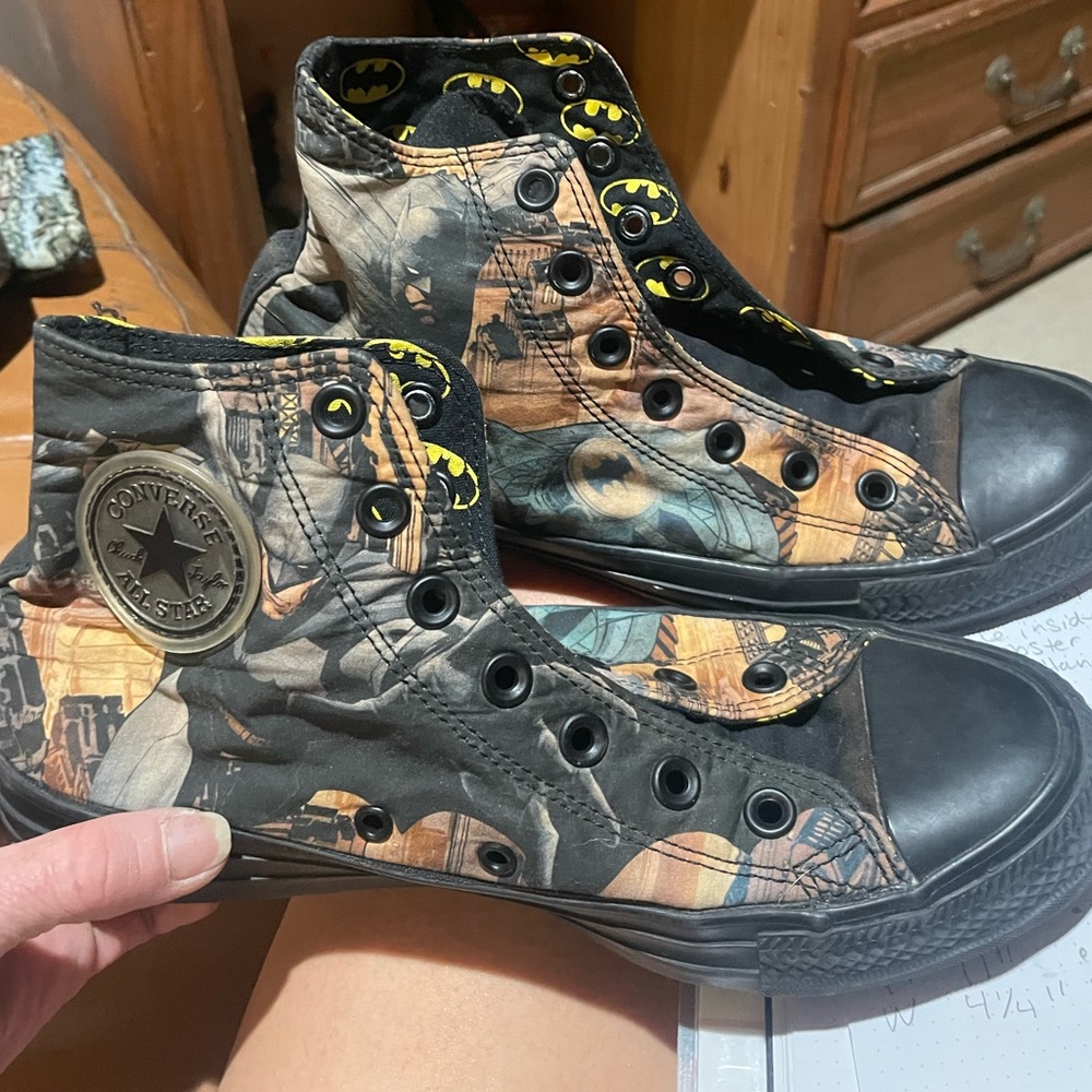 Batman Converse High Top Chucks Men size 6 Women size 8